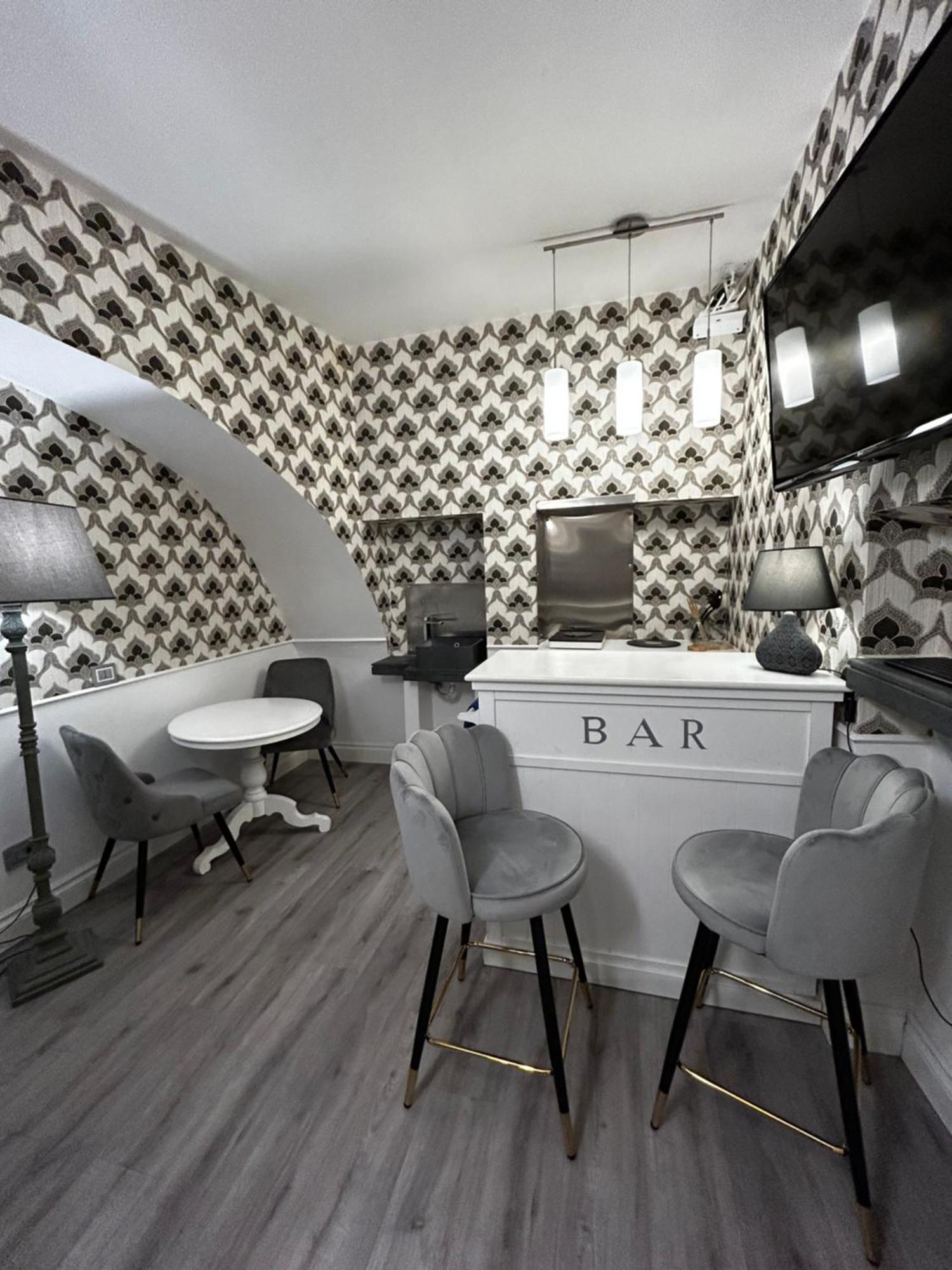 Wellness Hm Wellness Home By Dimorra Naples Luaran gambar